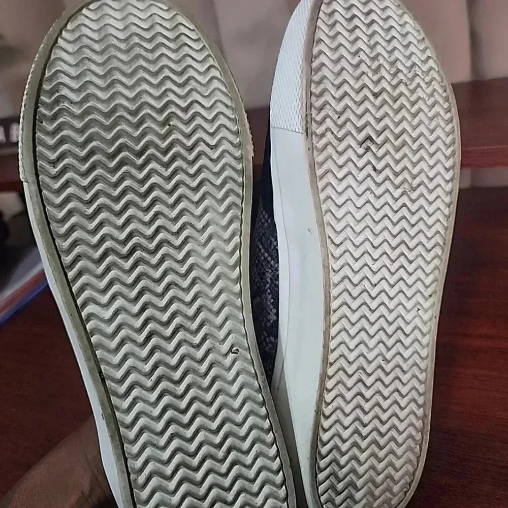 Dkny Women's Reesa Lace Up Sneakers Multi Color Animal Print Size 7.5 - Picture 9 of 13